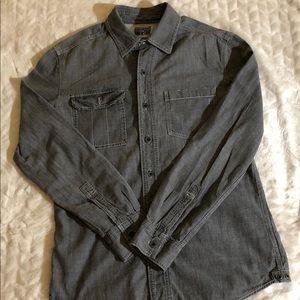 Converse Men’s Button Down L/S Shirt